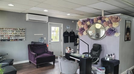 Cut and Polished Hair and Nail Salon imaginea 3