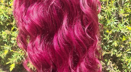 Kirby Hair and Beauty Kallangur afbeelding 2