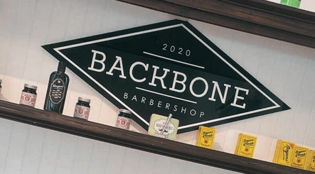 Backbone Barbershop - Burleigh Bild 3