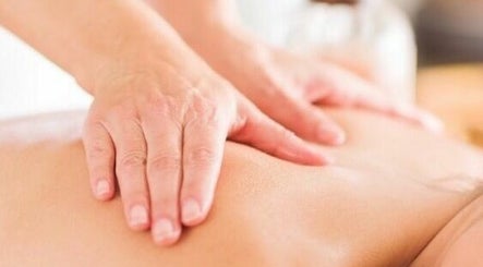 Palmela Massage Technique