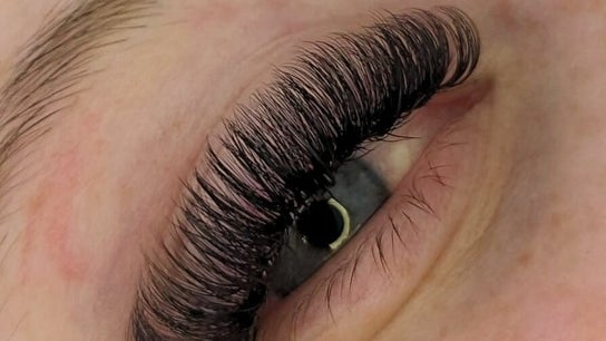 Lashes by lau