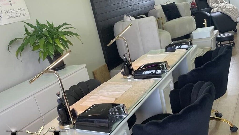 Luxor Beauty Lounge image 1