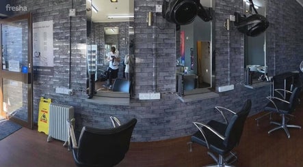 Image de Edwins Hair and Skincare Centre 2