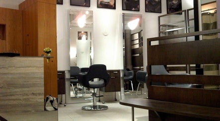 Moods Hair Salon image 2