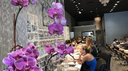 Centre Pointe Nails & spa imej 3