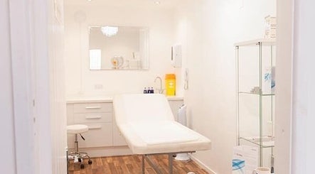 The Clinic Cheshire and Hampshire