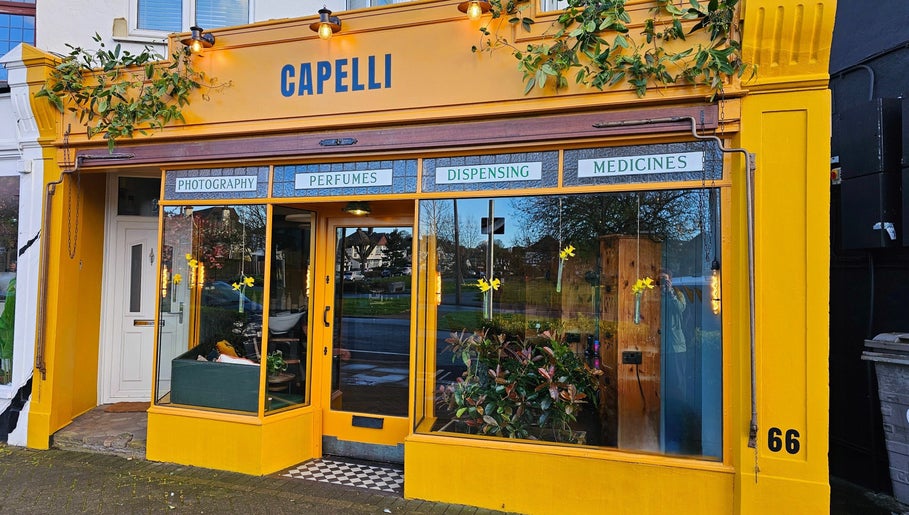 Capelli Salon image 1