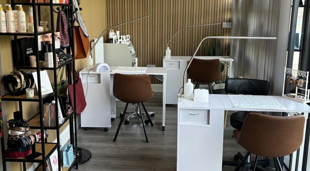 Contemporary nail station at Lisashealth&beauty, Clarinbridge, County Galway, IE, offering premium services.