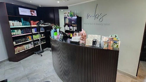 Muscat Hair & Beauty Salon Qurum Bild 1