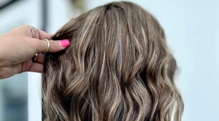 Salon Vintage, LLC. image 3