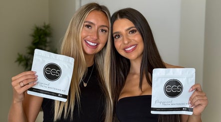 Chrystal Clear Smile - Gold Coast Mobile Service image 2