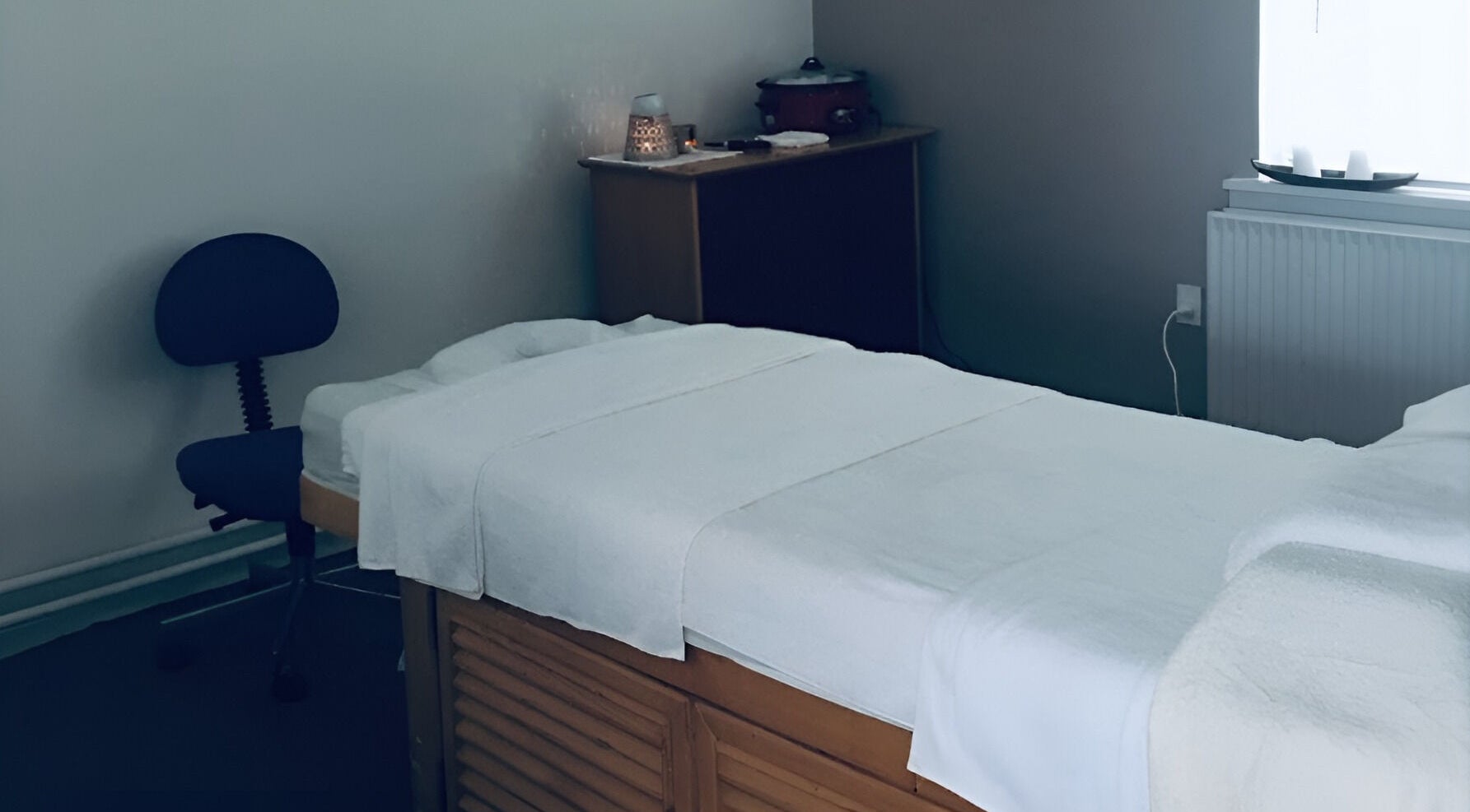 Massagebriks i Patty Wellness Thai Massage, Skanderborg, DK, indbydende indretning til afslapning.