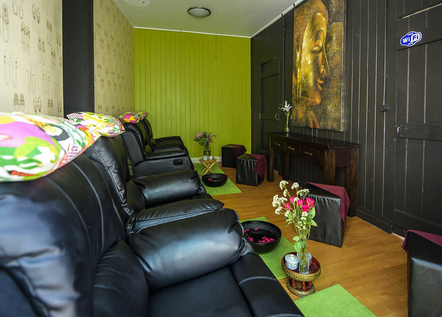 Relaxing seating at White Orchid Thai Day Spa in Toowong, Queensland, AU, featuring serene decor and elegant design.