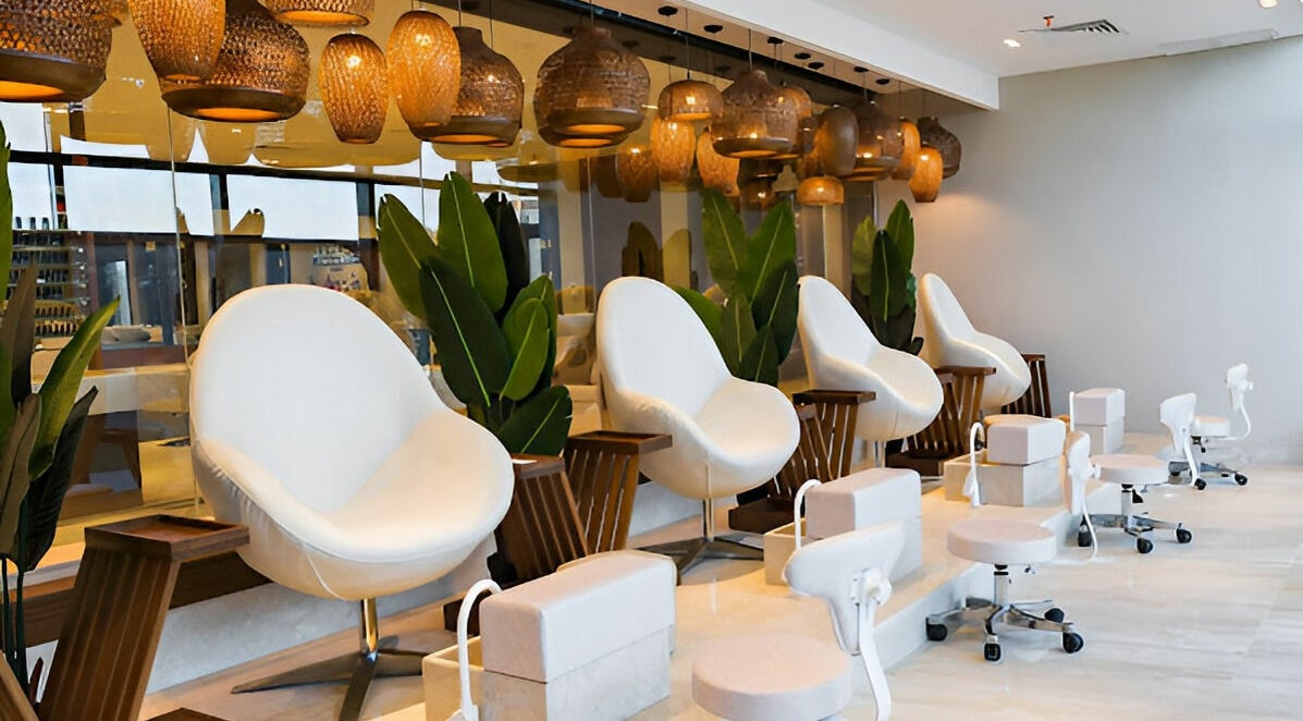 Luxurious pedicure chairs at Naeeman Garden Hotel نعيماً فندق جاردن, Jabriya, Hawalli Governorate, KW.