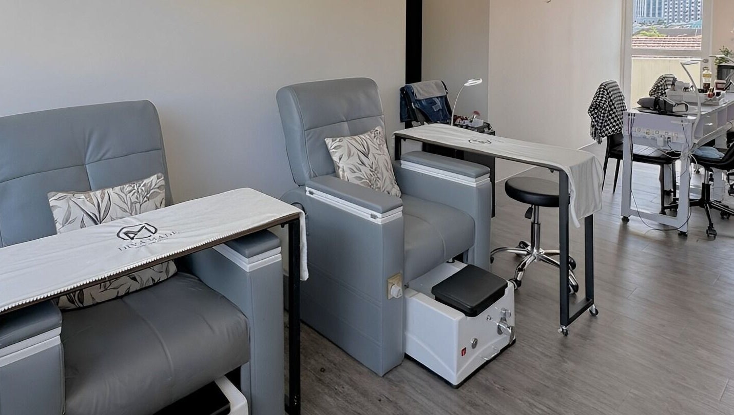 Luxurious salon chairs at Diva Me At Thomson Rooftop, Singapore, SG, offering a premium beauty experience.