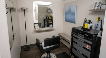 Cheveux Salon image 3