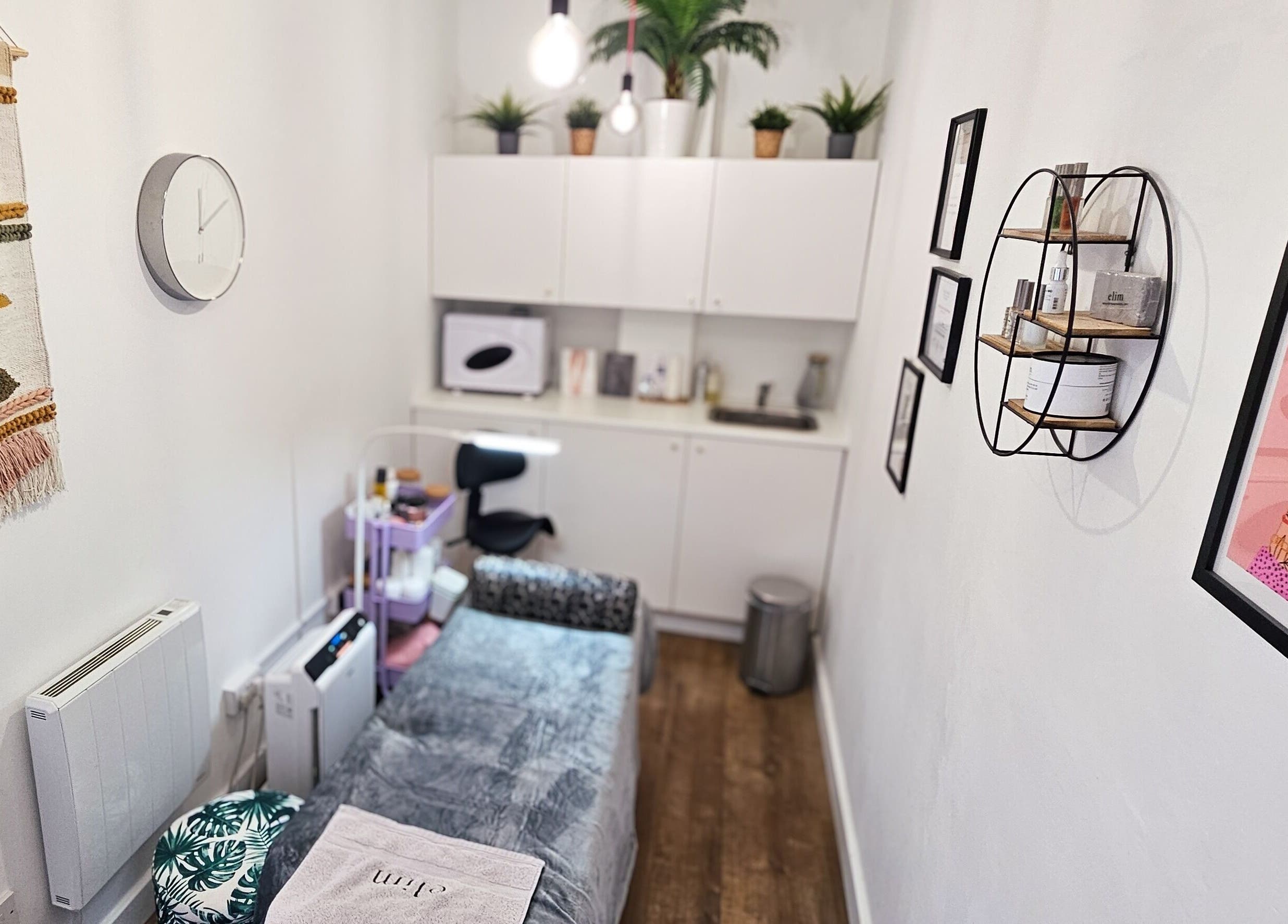 Calming treatment room at Offbeat Beauty Collective, Sheffield, England, GB with modern decor and serene vibes.