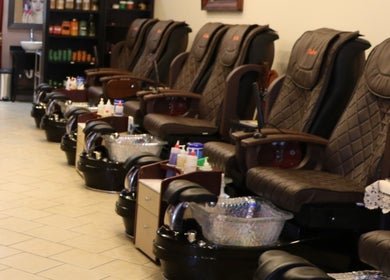 Luxurious pedicure chairs at The Nail Retreat Dublin, spa ambiance in Dublin, Ohio, US.