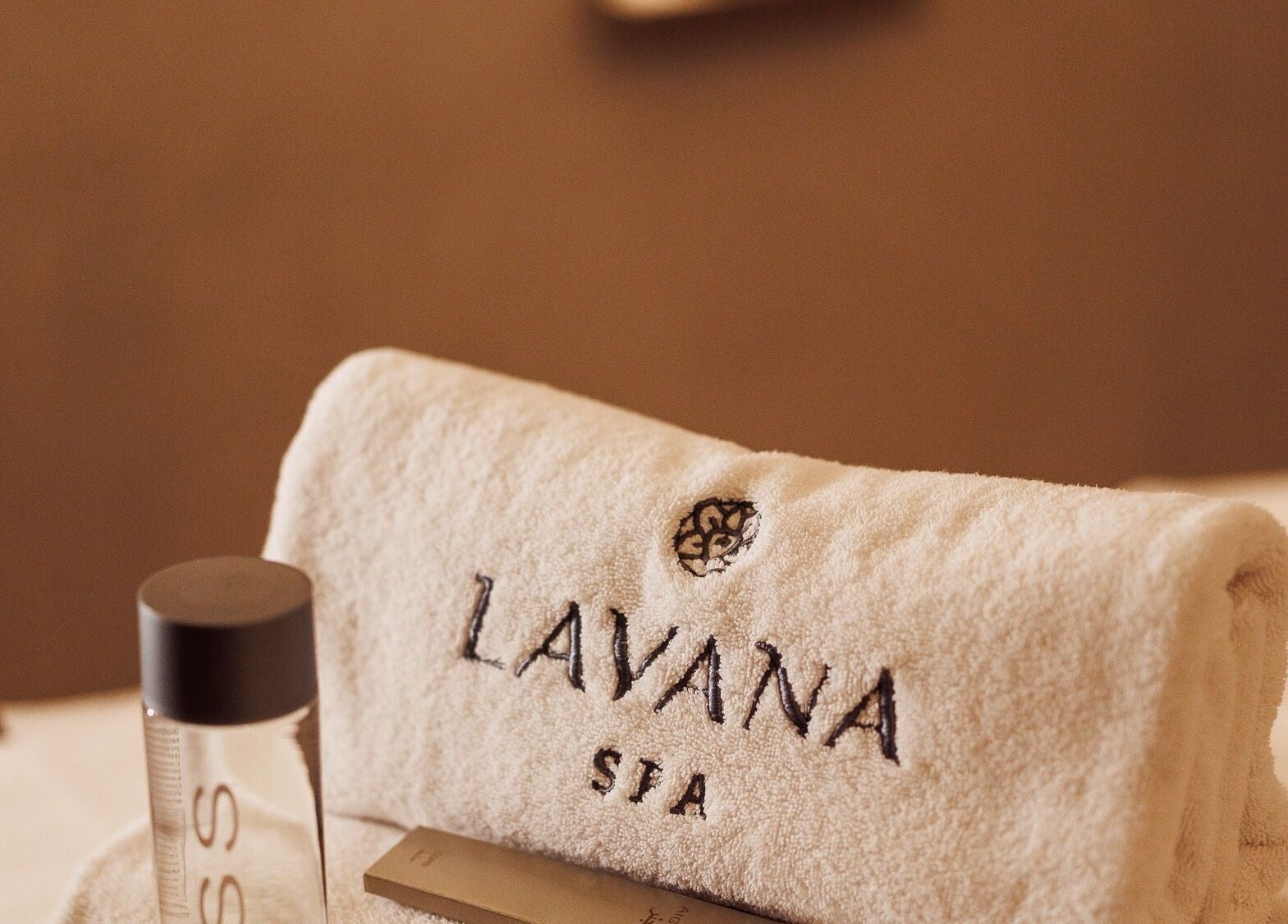 Towel and amenities at Lavana Spa - DIFC, Dubai, Dubai, AE offer a luxurious wellness experience.