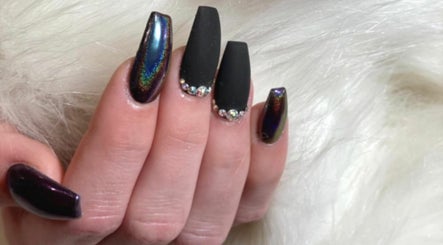 Beautique Lash & Nails изображение 3