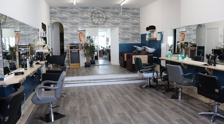 Fraser's Hair Studio + Nail Bar