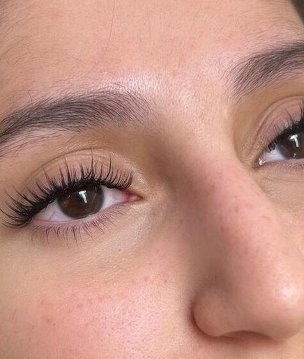 hình ảnh 2 của Ziza Lashes