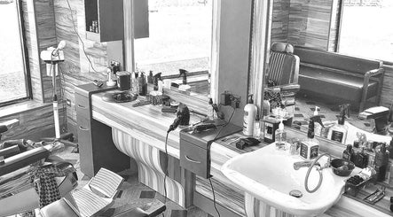 Mario's Barber Shop Congleton image 3