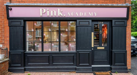 Immagine 2, Pink. Academy