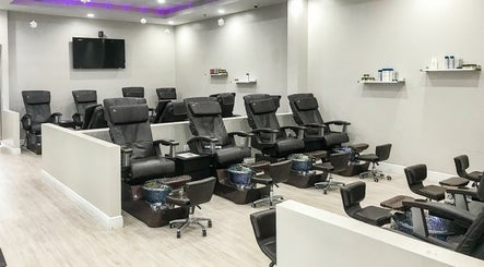 Tipsy Nail and Salon Bar