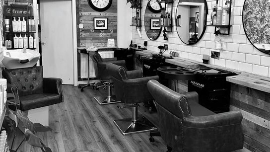 Christopher Moss Hair at Vibe Hair Salon