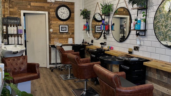 Christopher Moss Hair at Vibe Hair Salon