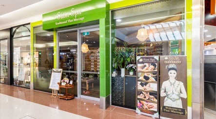 Entrance of Siam Spa - Therapeutic Massage & Wellness Cannon Hill, located in Cannon Hill, Queensland, AU.