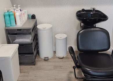 Modern wash station at Sage Kids Family Salon & Retail Boutique, West Linn, Oregon, US.