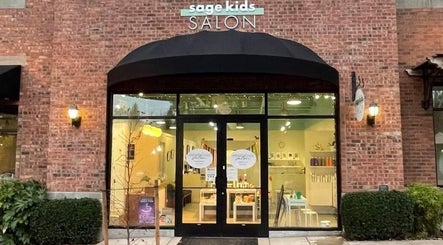 Front view of Sage Kids Family Salon & Piercing Boutique, West Linn, Oregon, US.