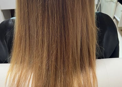 Smooth, straight hair showcased at CG Bella Extensions, St Thelmo by Abrazos hotel, San Pedro, BZ.