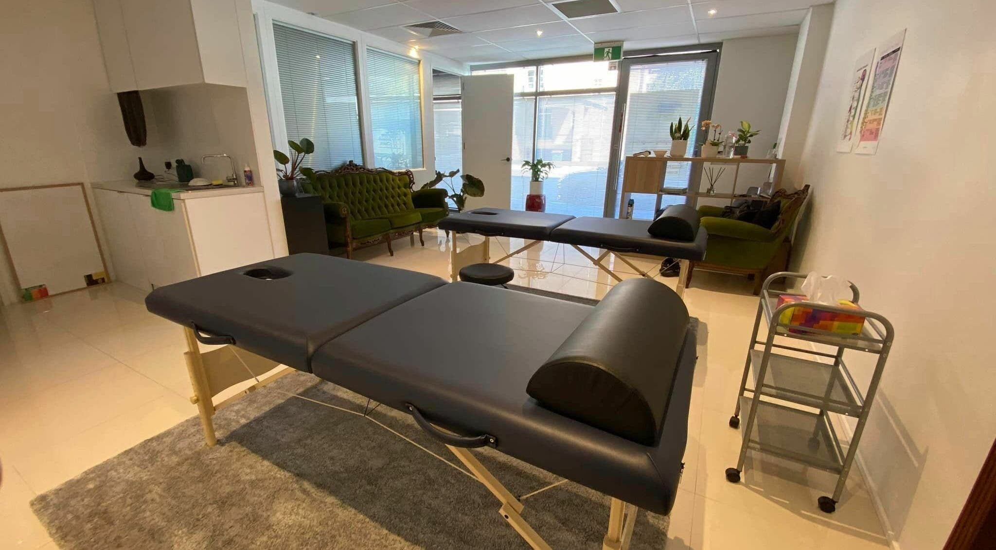 Relaxing massage room at Healthy Living Massage, East Perth, Western Australia, AU with elegant decor.