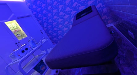 Nail Lounge and Spa (Western Rd Brighton) image 3