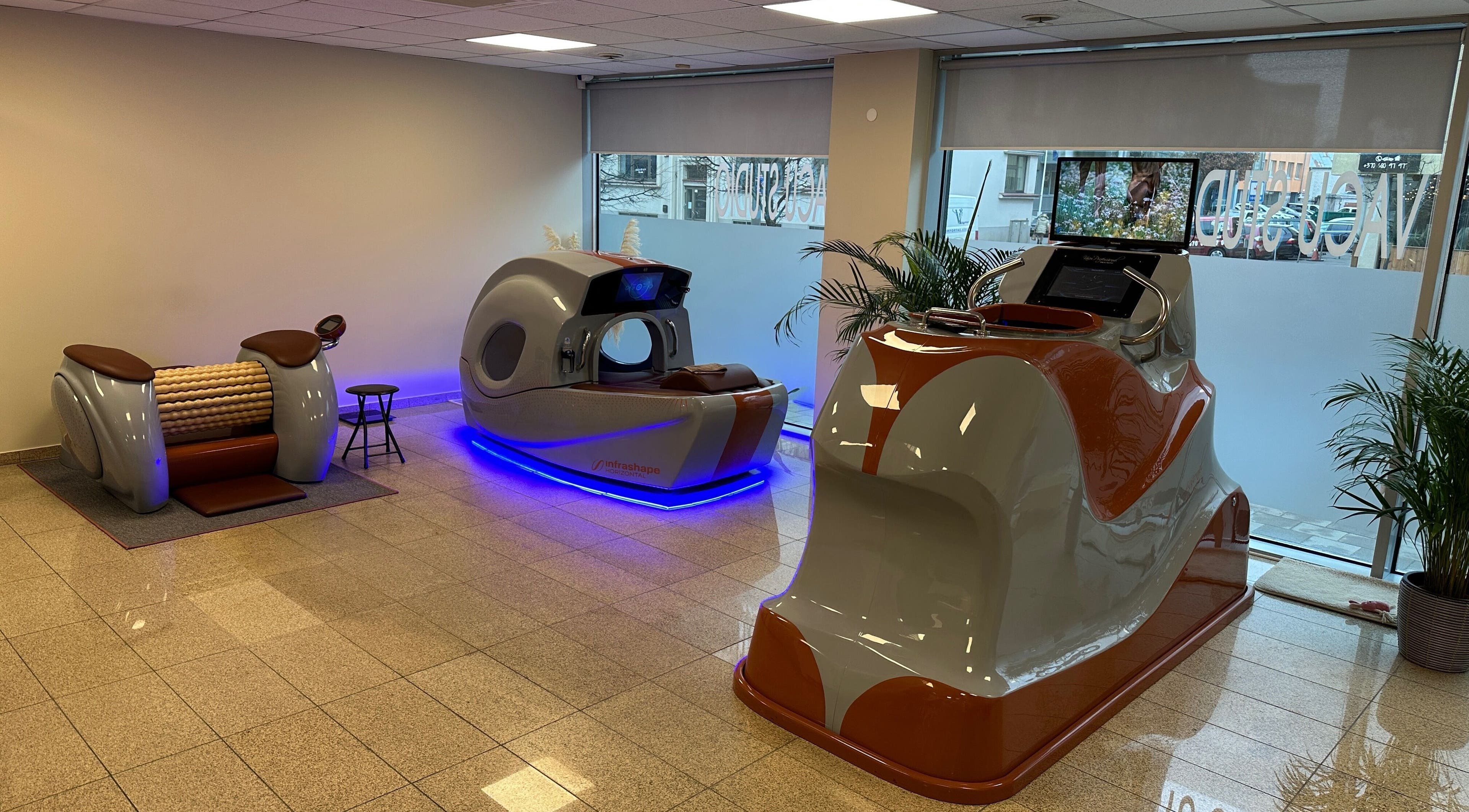 Vacustudio Kaunas, Kauno Apskritis, LT, elegantiški infrashape įrenginiai patogiame salone.