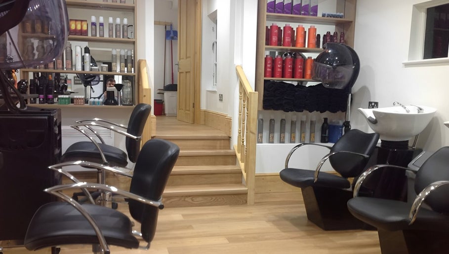 Forge Hair Salon, bild 1