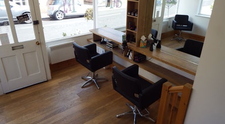 Forge Hair Salon, bild 2