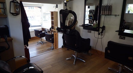 Forge Hair Salon, bild 3