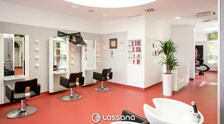 Lassana frizerski salon - Litijska 38 slika 2