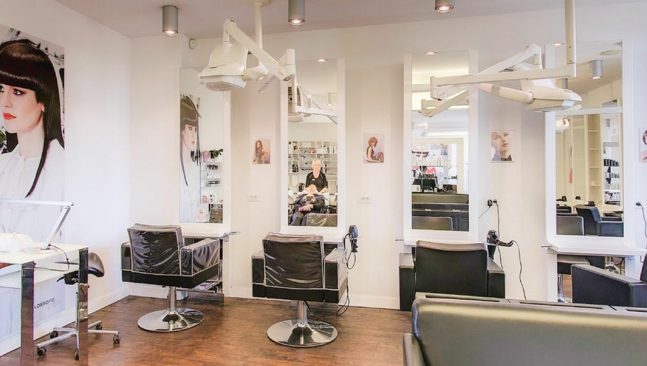 Lassana Frizerski Salon - Dunajska 209 Bild 1