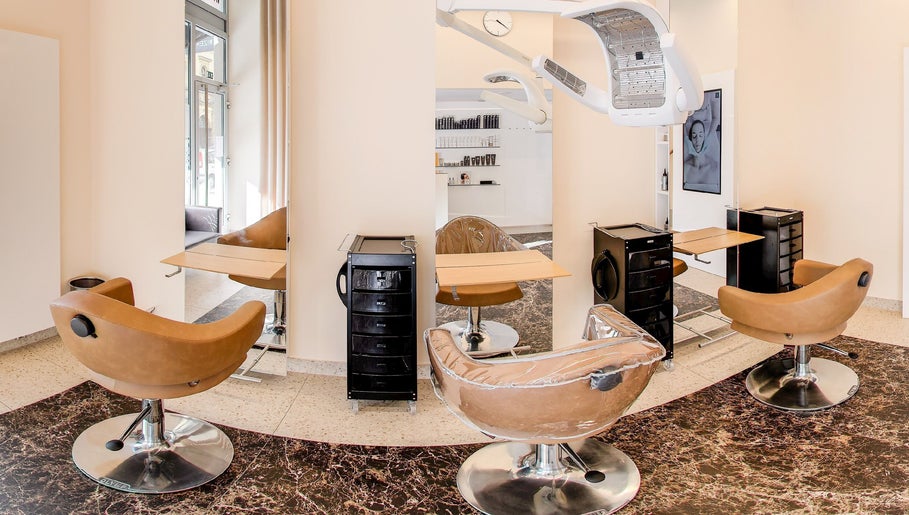 Image de Lassana Frizerski Salon - Dalmatinova 11 1