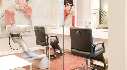 Lassana Frizerski Salon - Dunajska 209 (V PRENOVI)图像2