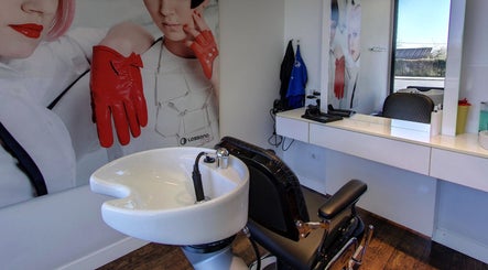 Lassana Frizerski Salon - Dunajska 209 (V PRENOVI)图像3