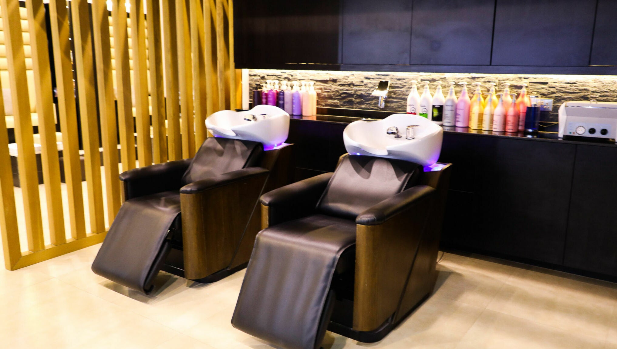 Luxurious hair wash stations at Beauty Garden, Dubai, Dubai, AE for a premium salon experience.