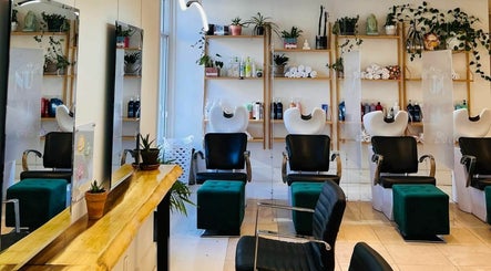 Nu Salon