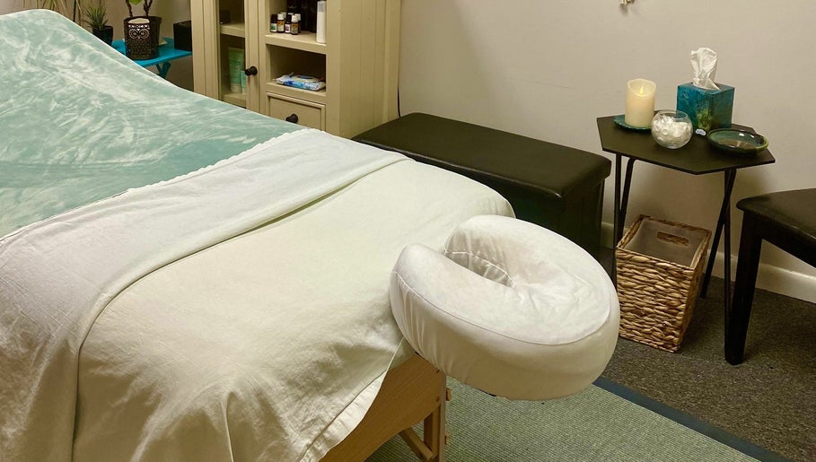 Caroline Altmann Massage Therapy 1paveikslėlis