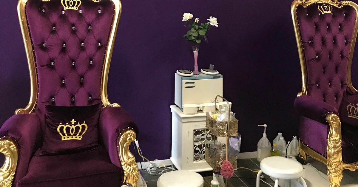 Programeazate la Luxe Beauty Bar 5307 Chemin Queen Mary Montréal